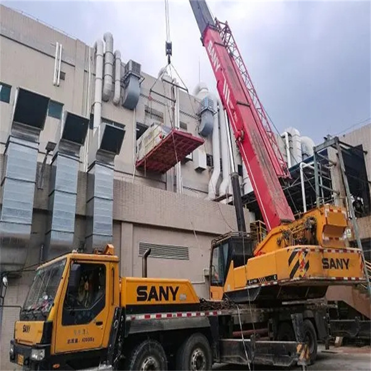 松山湖管委会租赁大型汽车吊，助力工程项目高效进行