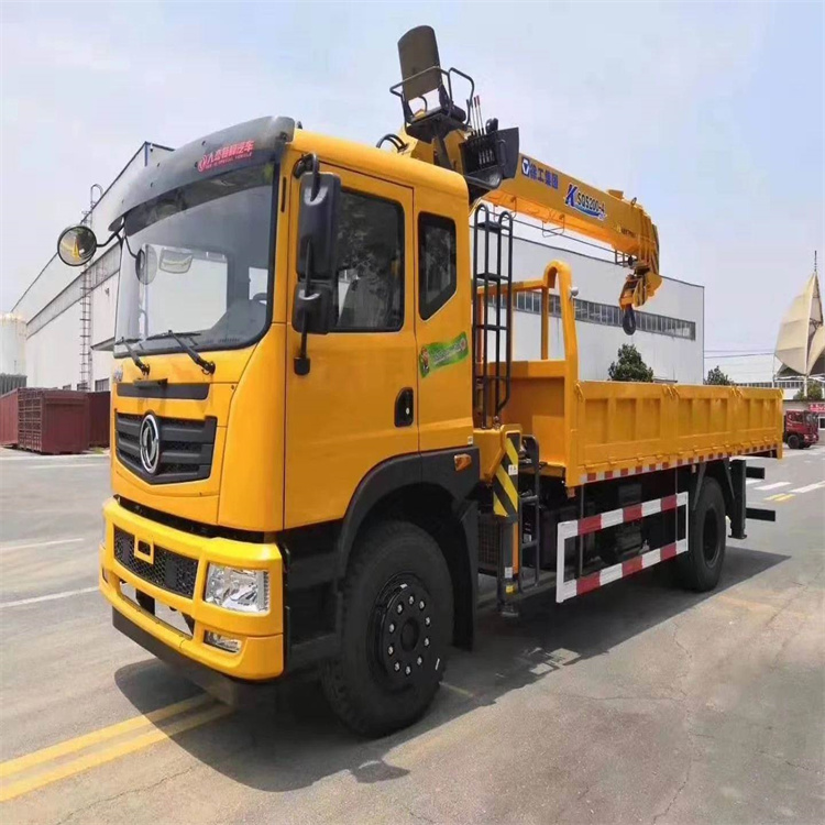 松山湖管委会附近找一辆随车吊出租