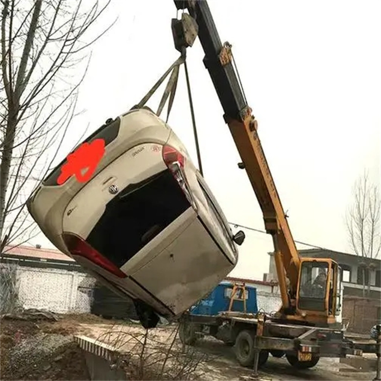 松山湖管委会随时待命，吊车24小时道路救援服务全解析